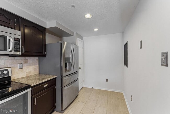 Photo - 4122 Maple Path Cir