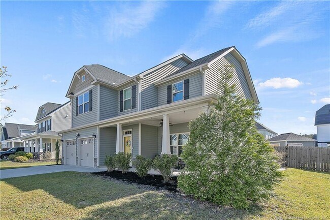 Photo - 688 Stonebriar Ave