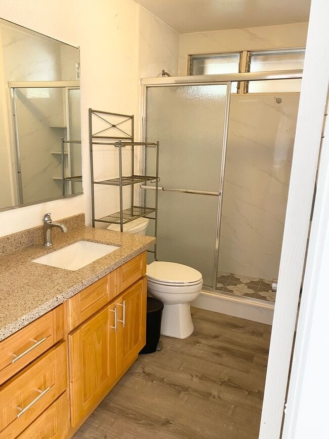 Photo - Moanalua Valley - 2 bedroom 1 bath 1 parki...