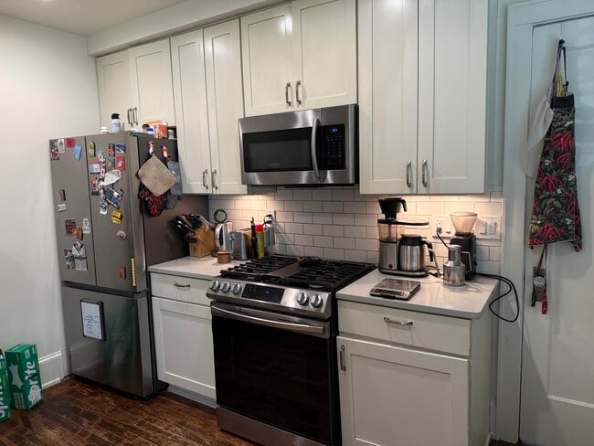 Photo - 3132 N Shepard Ave