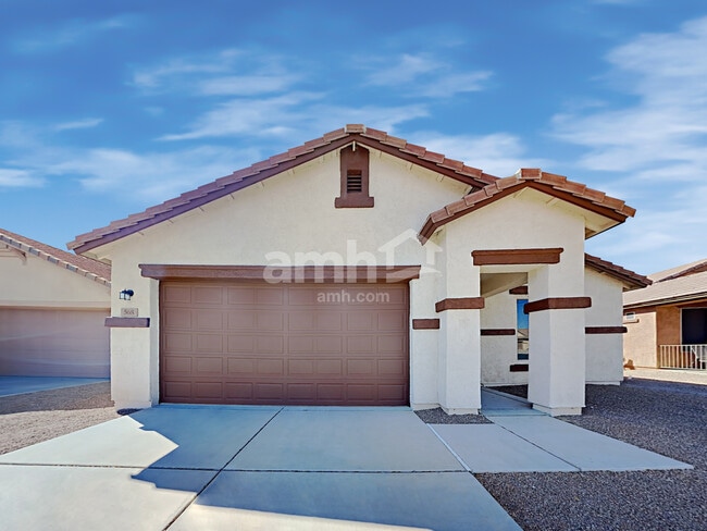 Building Photo - 568 W Camino Parrilla