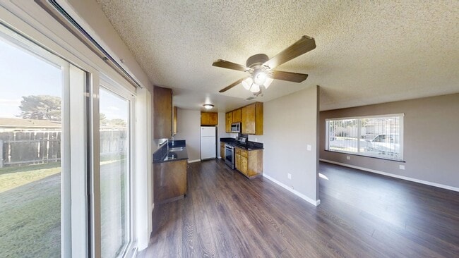Photo - Cozy 2 bedroom 1 bathroom