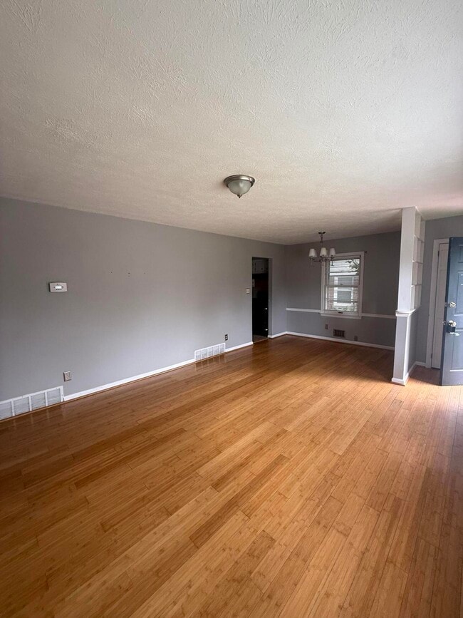 Photo - 2149 Violet Rd