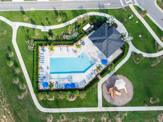 757 Stoney Pointe Cir