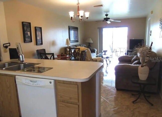 Photo - 12538 SW Kingsway Cir Unit 806