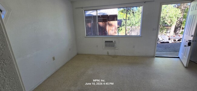 Photo - 525 Arleen St Unit C