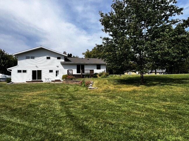 Photo - Spacious Home with Remodeled Open-Concept Kitchen, Water Utilities Included. VERONA Schools