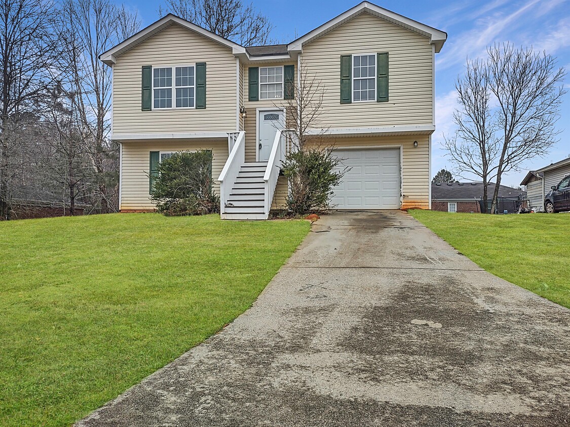 Photo - 533 Dove Way (Social Circle, GA)