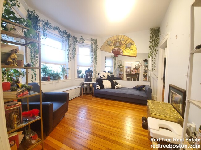 Photo - 72 Strathmore Rd Unit 2B