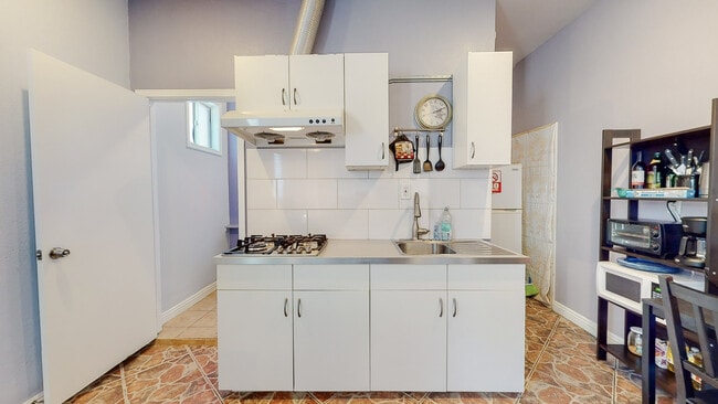 Photo - 1045 N Hazard Ave