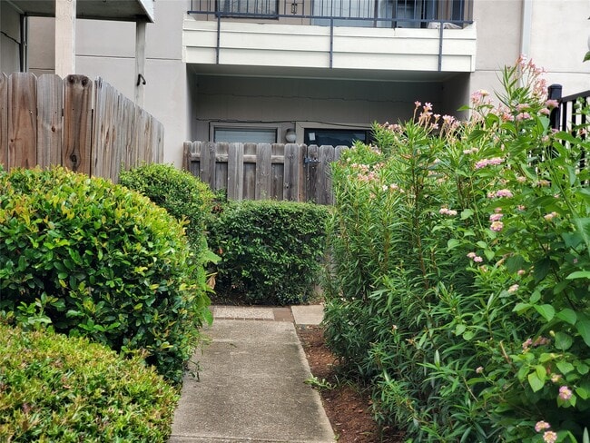 Photo - 1818 Augusta Dr Unit 29