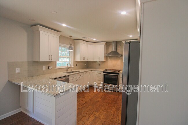 2345 Wofford Rd