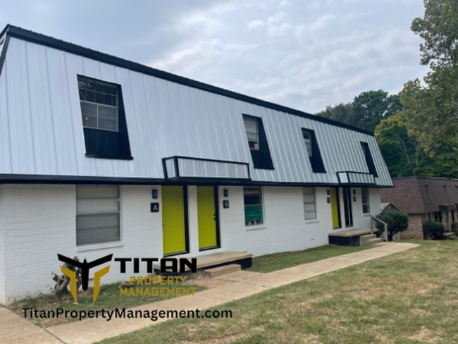 Photo - 2B/1B Townhome Unit 2020 Watts Rd. Apt D