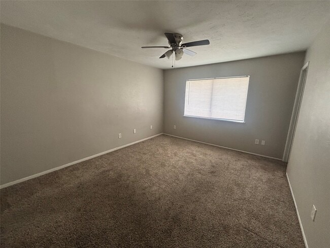Photo - 22739 Millgate Dr