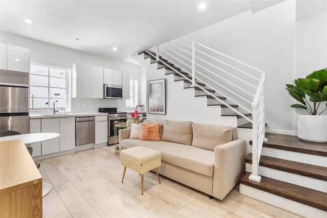 Photo - 1610 Euclid Ave Unit A110