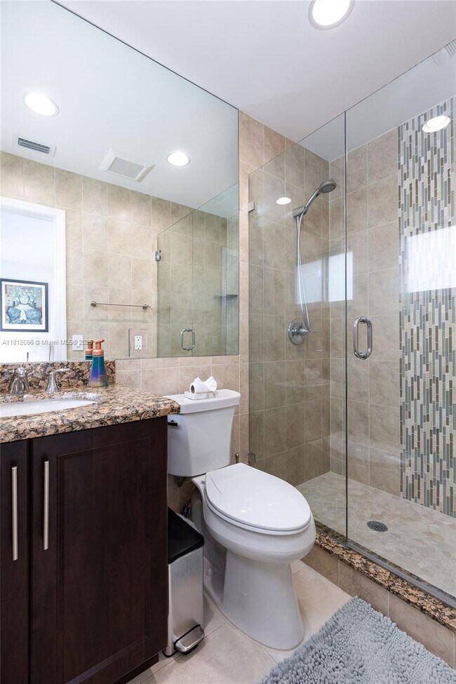 Photo - 2601 NE 34th St