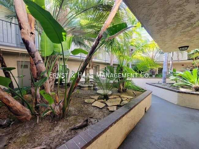 Photo - 421 W 6th St Unidad #103