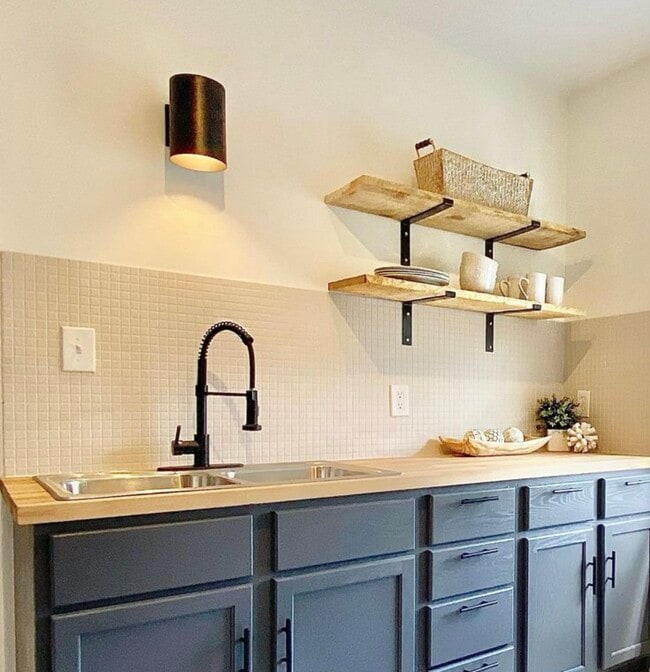 Photo - 3912 Thomas Ave N Unidad The Thomas 2