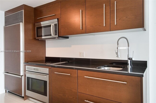 Photo - 465 Brickell Ave Unit 4904