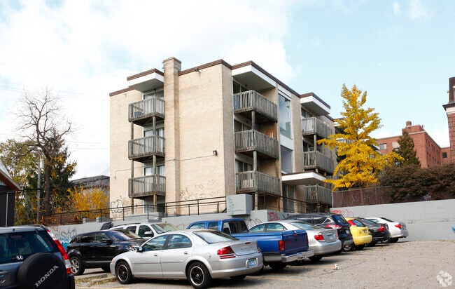 Building Photo - University Plaza Rental