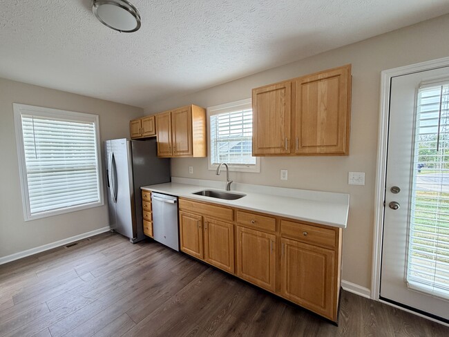 319 Sandy Ct