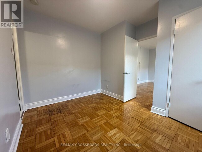 Photo - 2770 Yonge St Unité 112