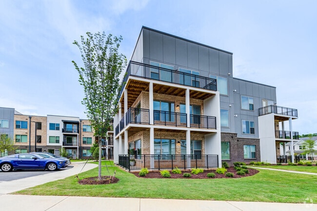 Building Photo - Taryn at 401 Rental