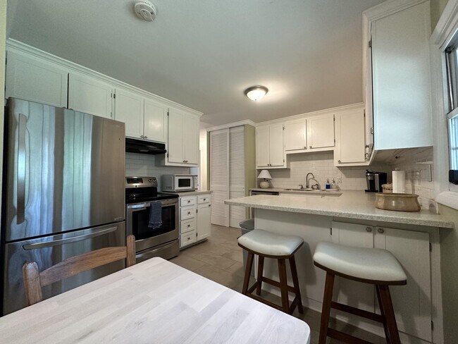 Photo - 1810 Ivan Dr