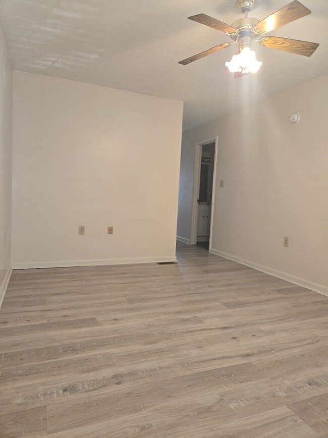 Photo - 122 Madison Spring Unit 122 Madison Springs