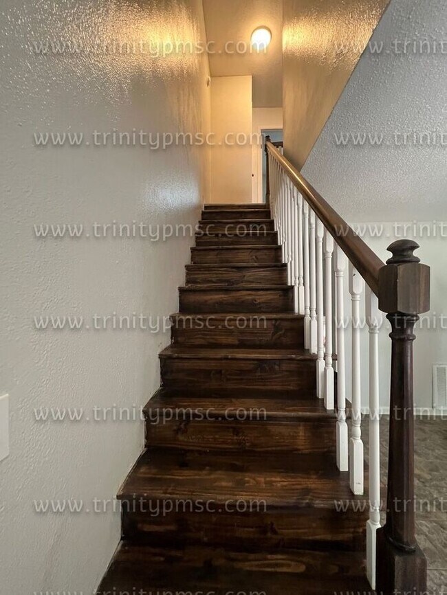 Gorgeous, upgraded and refurbished townhome across from Erskine College!