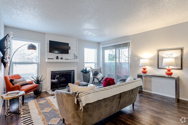 1BR,1BA - 710 Updgraded - Living Area
