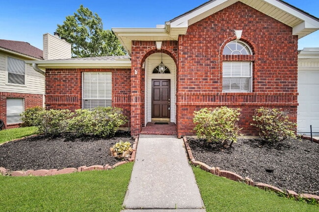 Photo - FOR LEASE in Seven Coves near Lake Conroe! Enjoy resort-style living with access to a marina, com...