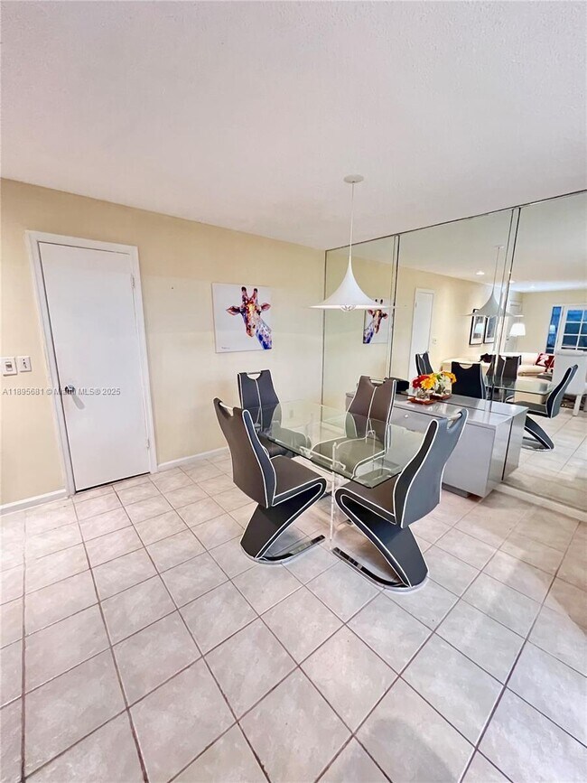 Photo - 6385 Bay Club Dr Unit 2