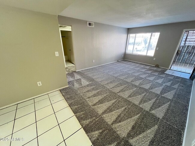 Photo - 1927 E Hampton Ave Unit 136