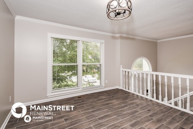 Photo - 17 Stonecreek Dr SW