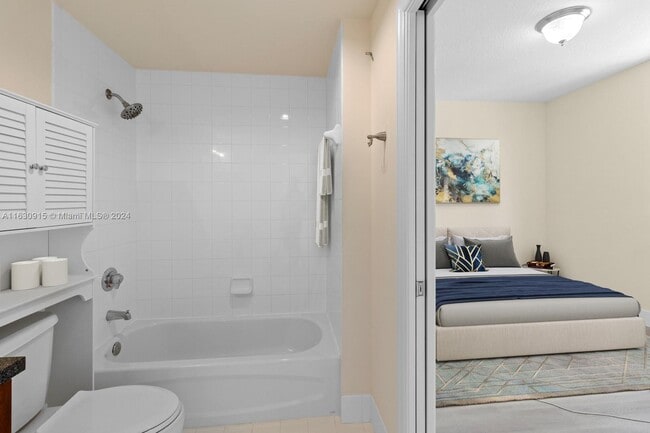 Bathroom - 115 SW 11th St Unit 605