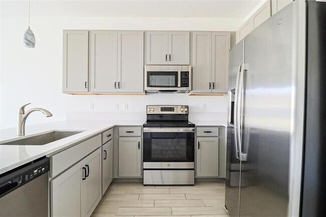 Photo - 14565 Three Ponds Trail