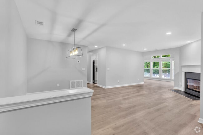 Building Photo - 1006 Canyon Point Cir Unit 1006 Rental