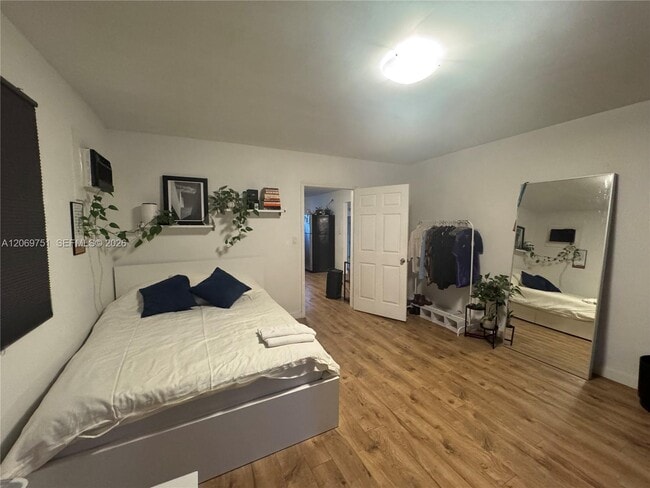 Photo - 329 NW 44th St