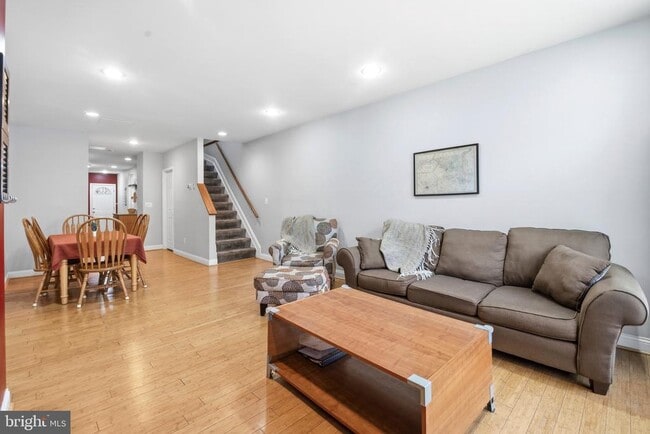 Photo - 2040 Orleans St