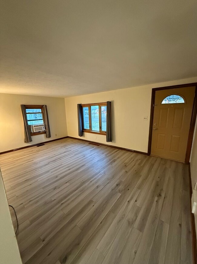 Building Photo - 2 Bedroom Boardman Ranch Home for Rent