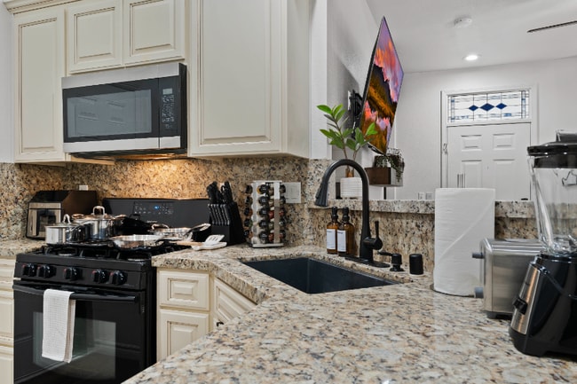 Photo - 26947 Hillsborough Pkwy