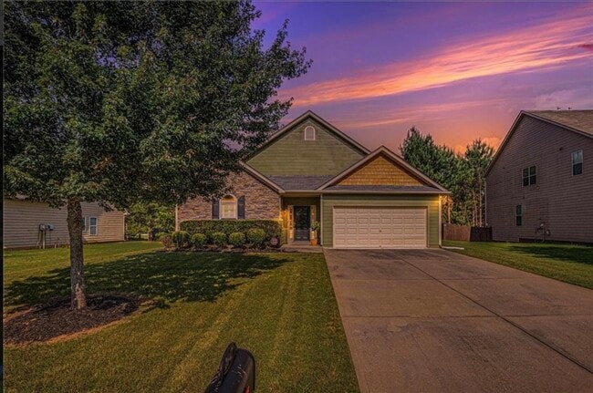 Building Photo - 2642 Dayview Ln