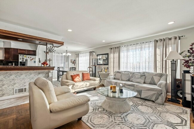 Photo - 611 Blanken Ave