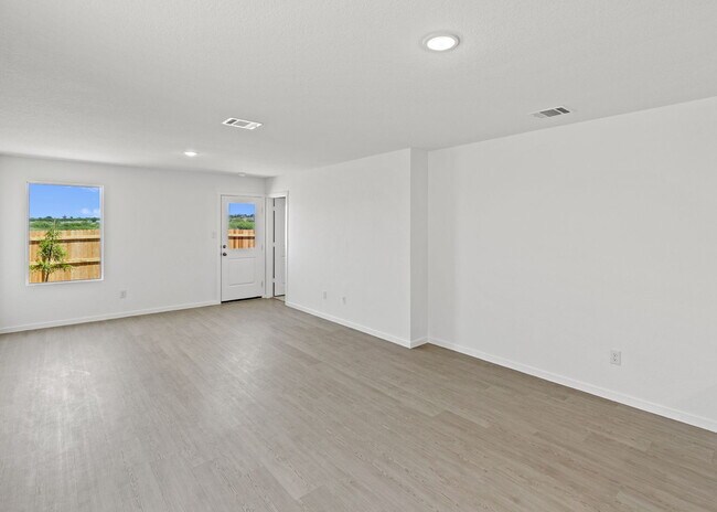 Photo - VIEWS VIEWS VIEWS and LOCATION! Rental Bac...
