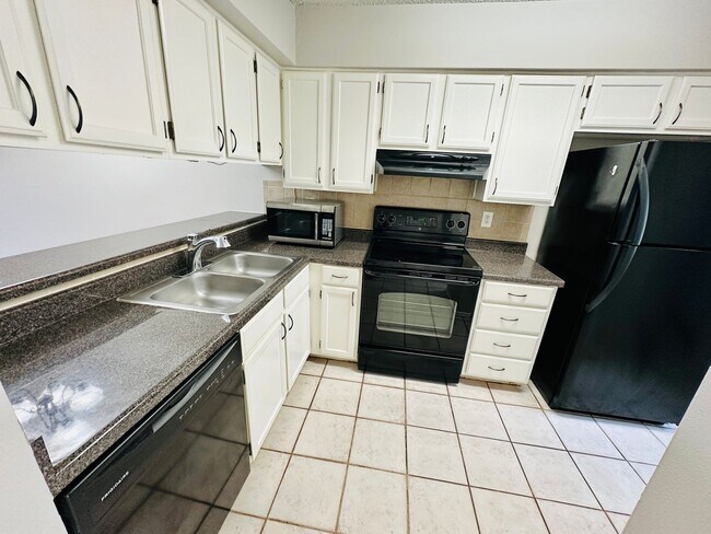 Photo - Charming 2BR/2BA Condo in South Congress -... Unit 2028