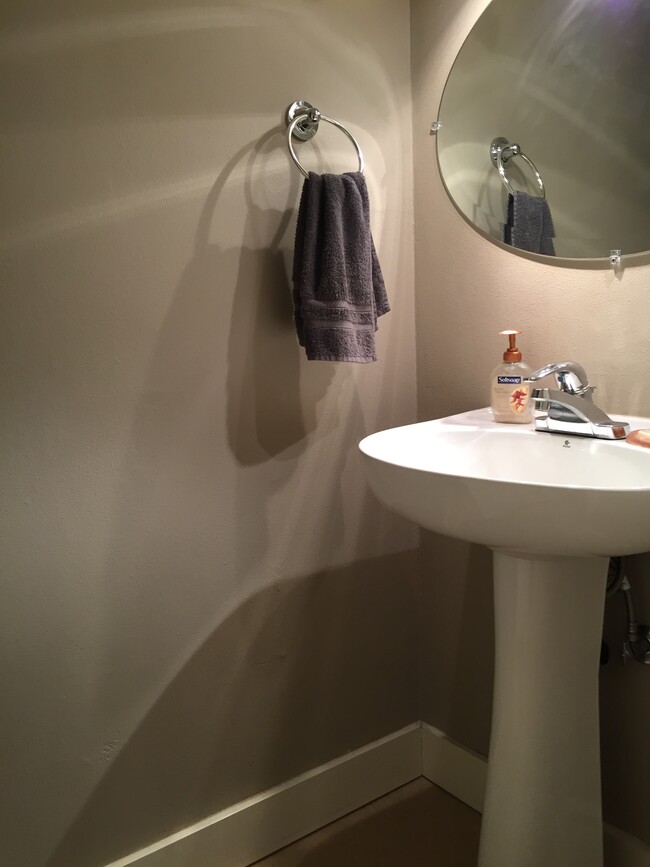 Photo - 15827 Leary Wy Townhome