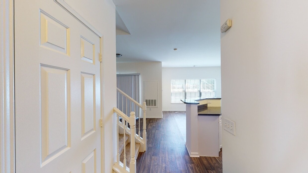 Photo - Rosemont Brookhaven Apartments