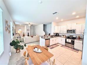 Photo - 32105 Powderpuff Mimosa Dr