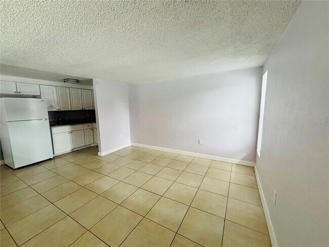 Photo - 1310 Lexington Ct